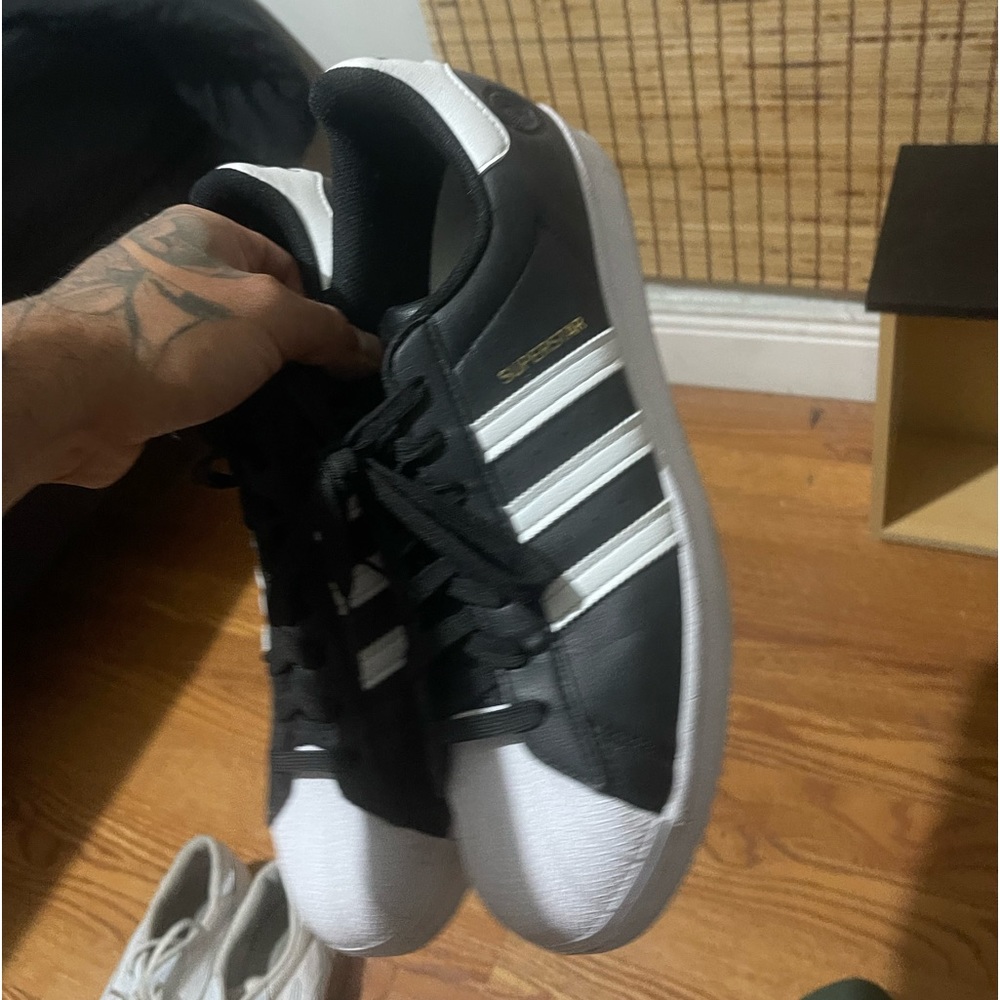 adidas Originals Superstar Vegan size 11